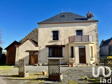 Maison de village à Louroux-de-Bouble (03330)
