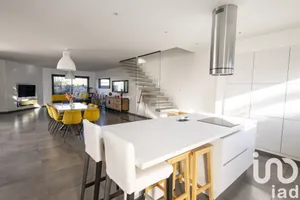 Maison à La Mézière (35520)