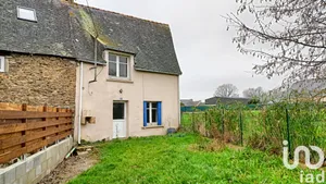 Village house at La Croix-Helléan (56120)