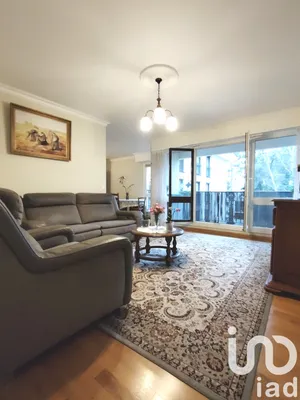 Apartment at Les Ulis (91940)