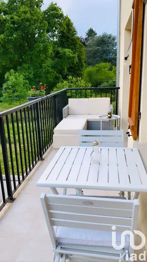 Appartement à Sainte-Mesme (78730)