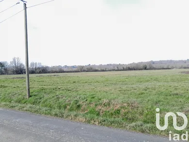 Land at MONTPON MENESTEROL (24700)