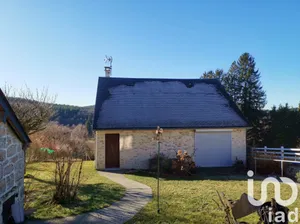 House at Peyrelevade (19290)