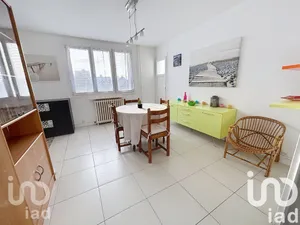 Apartment at Troyes (10000)