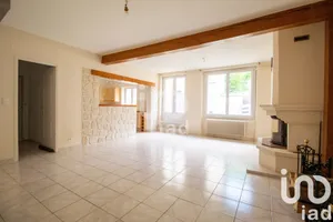 Maison traditionnelle à Vinneuf (89140)