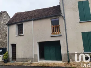 Building in Moret-Loing-et-Orvanne (77250)