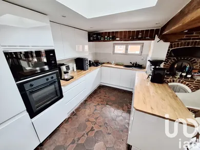 Maison à Saint-Lubin-des-Joncherets (28350)