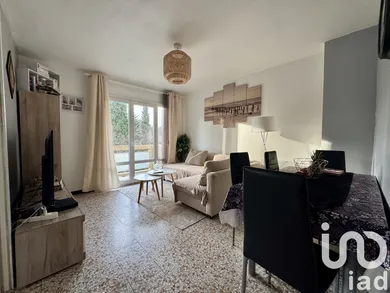 Apartment at Nîmes (30000)