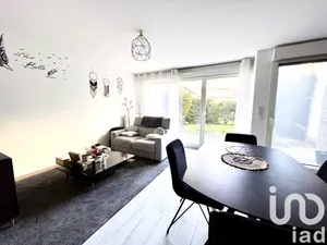 Apartment at Palaiseau (91120)