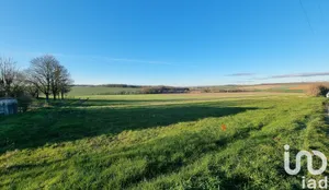 Terrain à bâtir à Genac (16170)