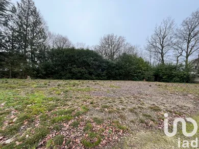 Terrain à bâtir à Le Mée-sur-Seine (77350)