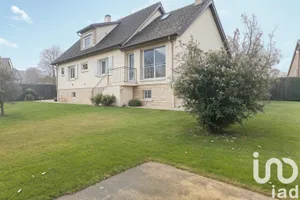 Maison à Sainte-Geneviève (60730)