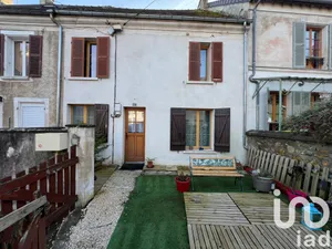 Maison de ville à Saint-Cyr-sur-Morin (77750)