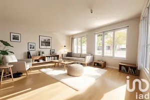 Apartment at Versailles (78000)