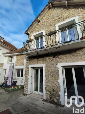 Townhouse in Vernouillet (78540)