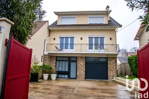 Maison traditionnelle à Viry-Châtillon (91170)