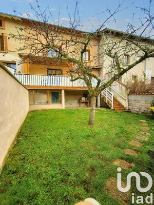 Maison de village à Les Halles (69610)