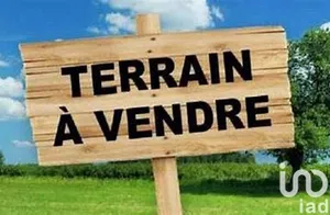 Terrain à bâtir à Claira (66530)