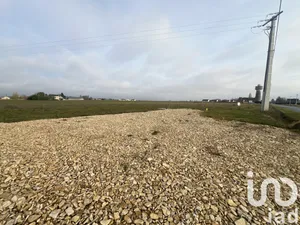 Terrain à bâtir à Arçay (18340)