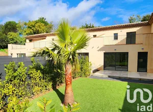 Maison à Grimaud (83310)