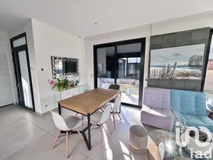 Architectural house at Le Pian-Médoc (33290)