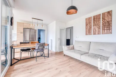 Apartment in Chessy (77700)