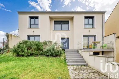 House at Jablines (77450)