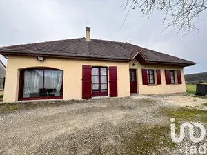Pavillon à Prégilbert (89460)