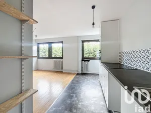 Apartment at Saint-Étienne (42100)
