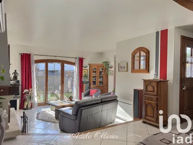 Maison traditionnelle à Pontault-Combault (77340)