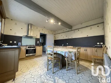 Traditional house at Neuville-Coppegueule (80430)