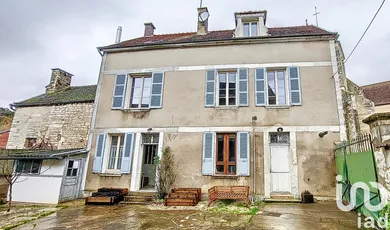 Village house at Saint-Martin-sur-Armançon (89700)