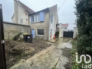 Maison traditionnelle à Villevaudé (77410)