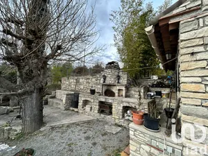 Maison à Pierrerue (04300)