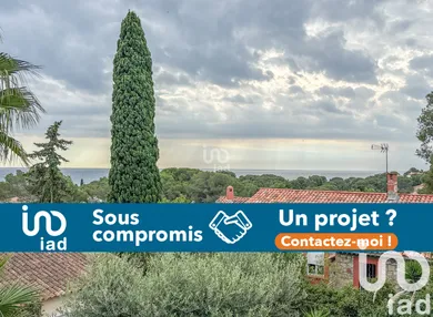 Apartment at Saint-Raphaël (83700)