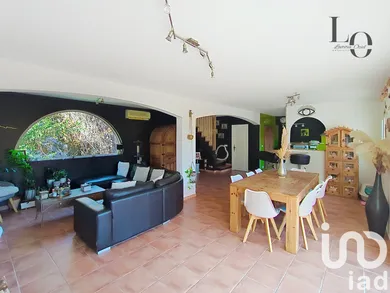 House in Simiane-Collongue (13109)