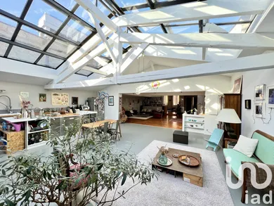 Apartment at Bordeaux (33300)