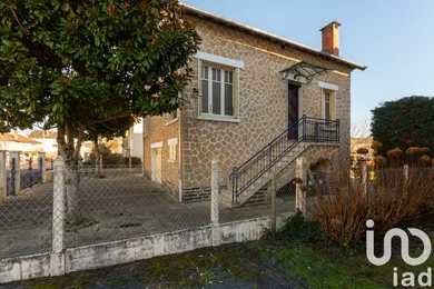 Townhouse in Objat (19130)