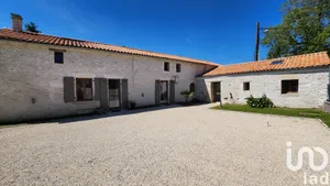 Park home at Doix lès Fontaines (85200)
