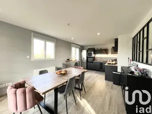 Maison de campagne à Louverné (53950)