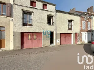 Maison de ville à Château-Renard (45220)