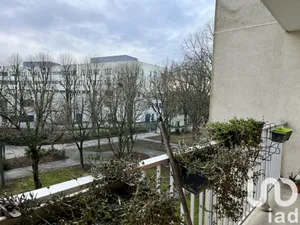 Apartment at Montigny-le-Bretonneux (78180)