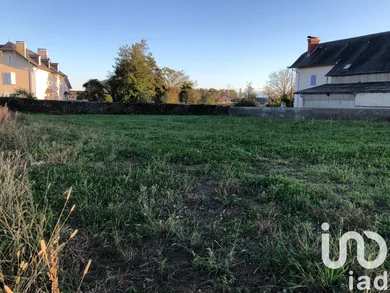Terrain à bâtir à Uzein (64230)
