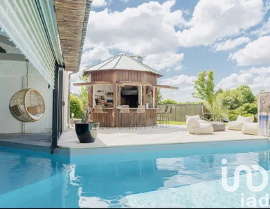 Maison d'architecte à Marcenais (33620)