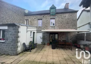 Immeuble à Plesder (35720)