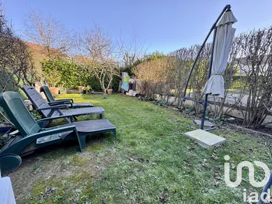 House at Bois-d'Arcy (78390)