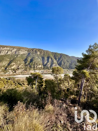 Building plot at Gilette (06830)