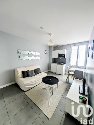 Apartment at Saint Quentin (02100)