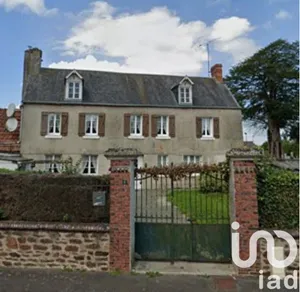 Maison de village à Dangy (50750)