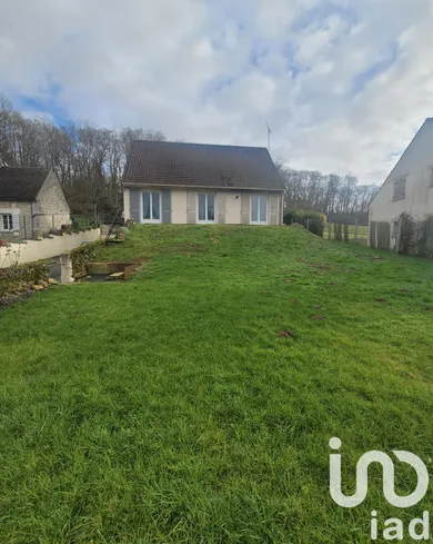 Traditional house at Ansacq (60250)